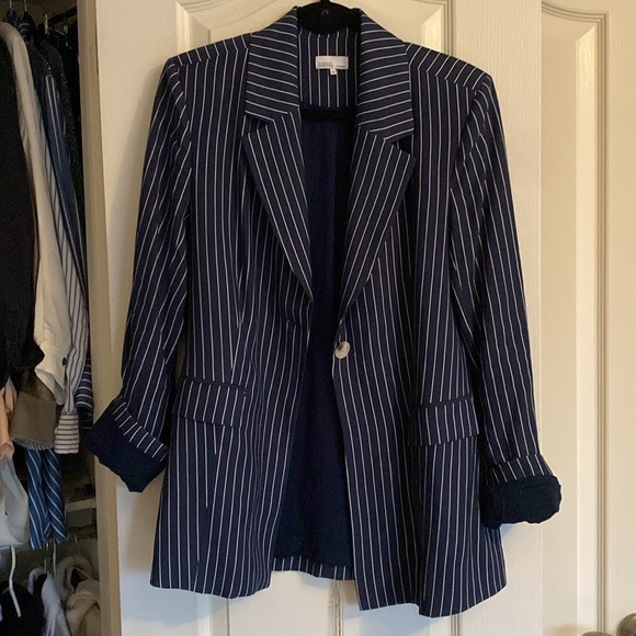 We Wore What boyfriend blazer XS fits S-M - Picture 2 of 5